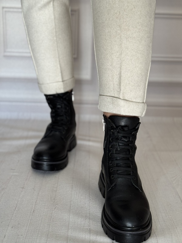 شلوار مام فوتر زیپی زنانه سفید با دمپای پاکتی