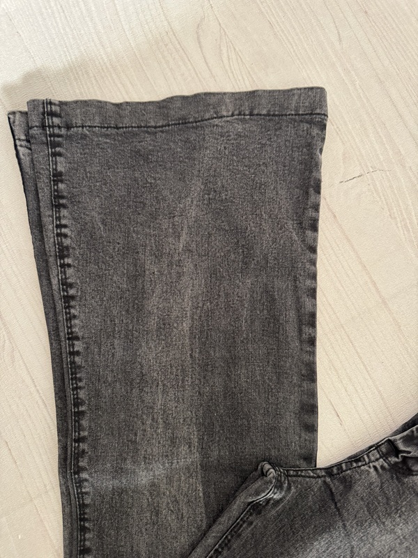 شلوار جین دمپا گشاد زنانه زغالی با دوخت تمیز دمپا