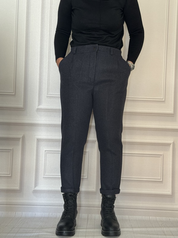 شلوار مام فوتر زیپی زنانه سرمه‌ای با تن‌خور کامل