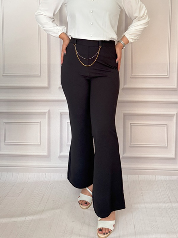 نمای جلوی شلوار مشکی کرپ مازراتی دمپا با طراحی شیک و قد ۱۰۰ سانتی‌متر