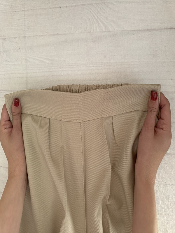 تصویر جلوی کامل شلوار نخ کبریتی کرم – قد ۱۱۰ سانتیمتر