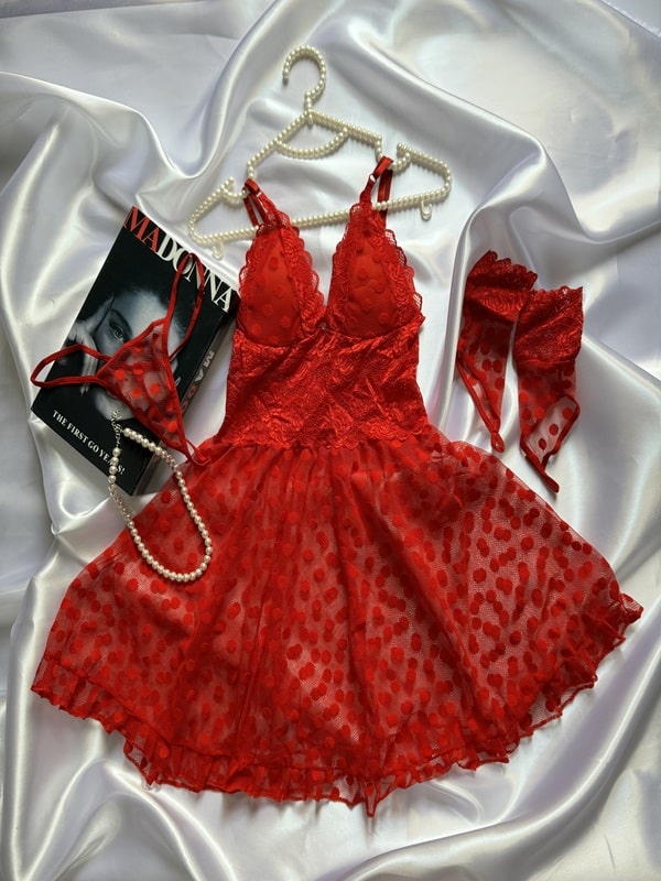 ست کامل لباس خواب توری کاپ‌دار سه‌تکه قرمز ANAHEL شامل شورت لامبادا و دستکش توری