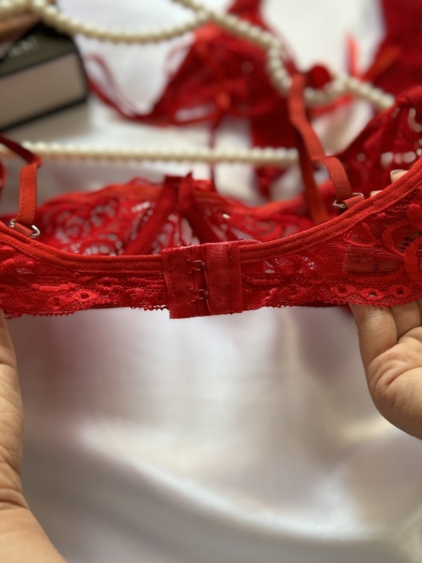 نمای پشت سوتین قرمز لباس خواب چهار تکه Krishna کد ۱۸۵۵ با دو خزن